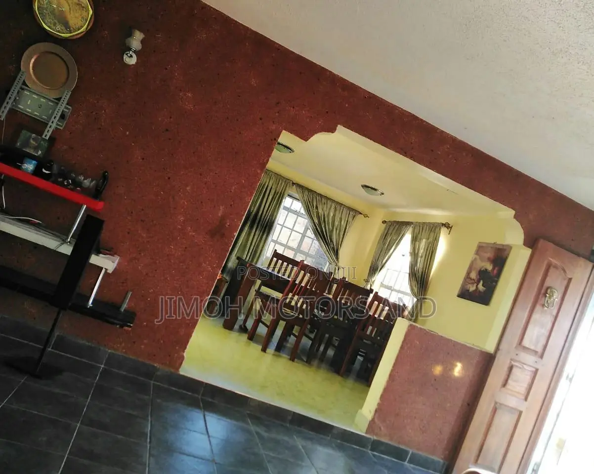 4bdrm Bungalow in Mihang'O, Parklands/Highridge for Sale