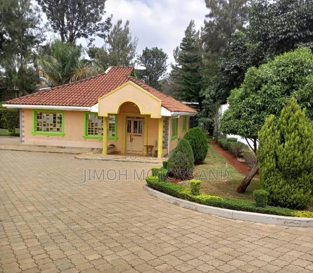 Furnished 7bdrm Bungalow in Runda, Parklands/Highridge for Sale - main view