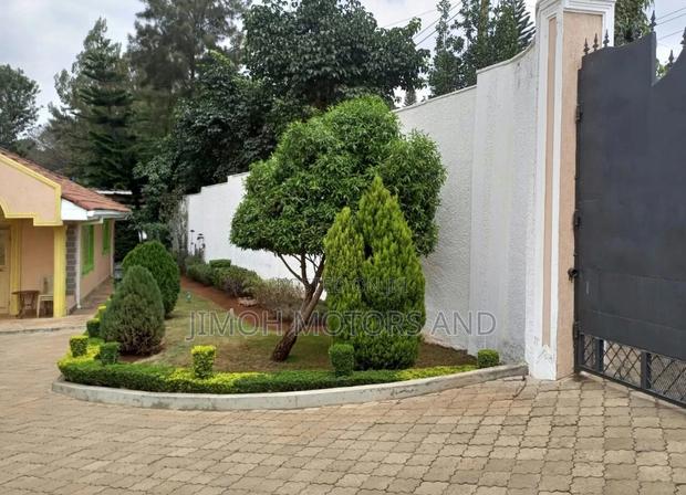 Furnished 7bdrm Bungalow in Runda, Parklands/Highridge for Sale - thumbnail 3