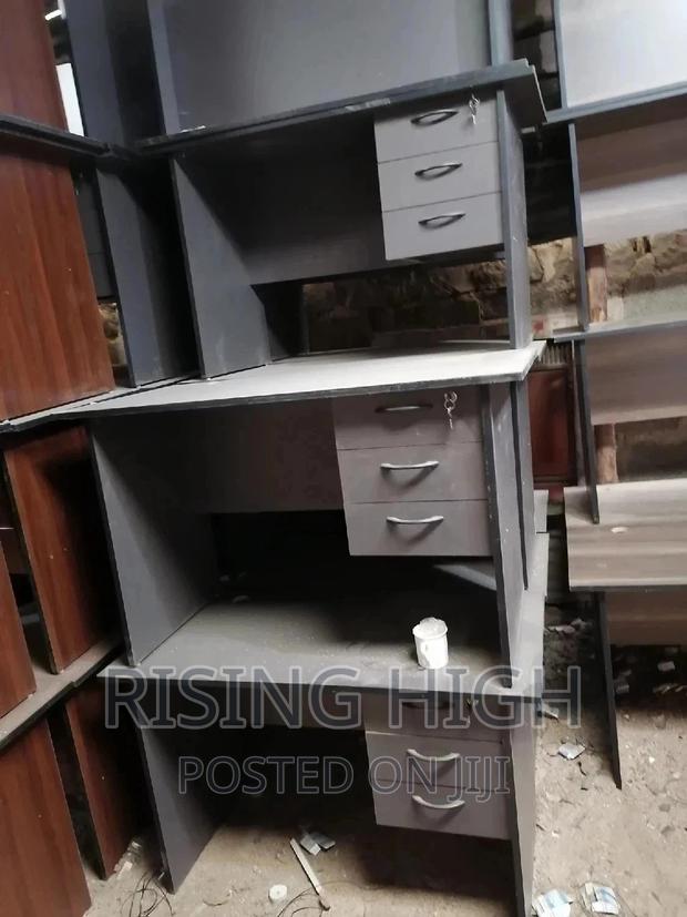 High Quality Office Desks