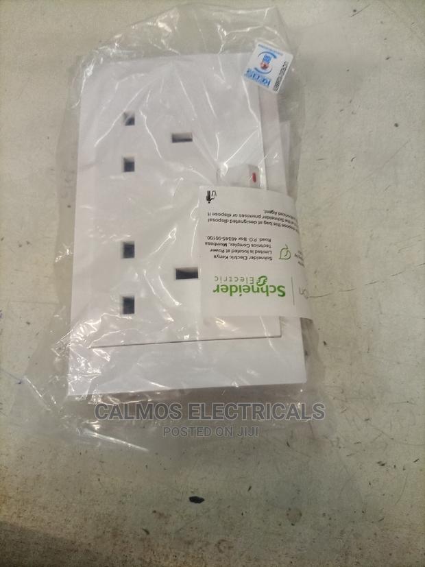 Schneider Twin Sockets
