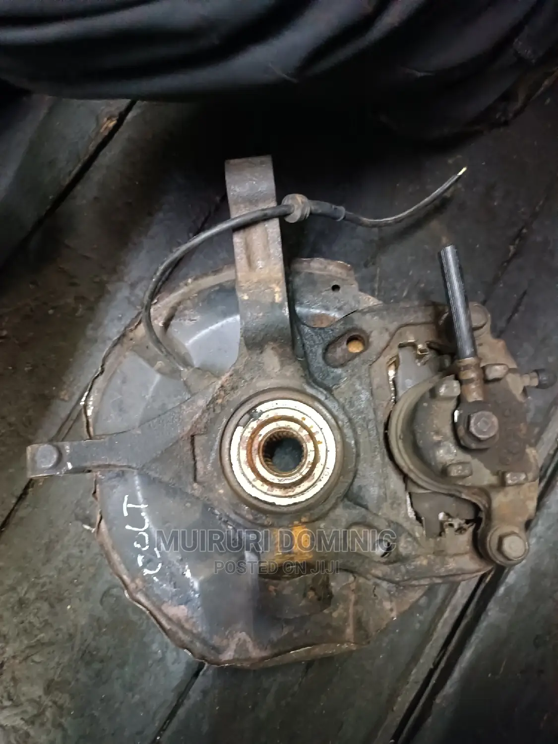 Mitsubishi Colt Hub