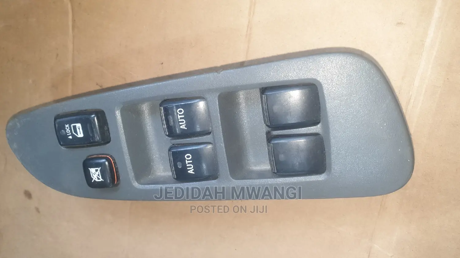 Sienta Door Main Switch