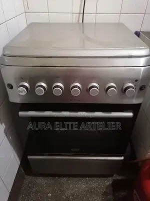 Von Standing 60x60 Cooker 4gas Burner Elecbaking Oven/Grill