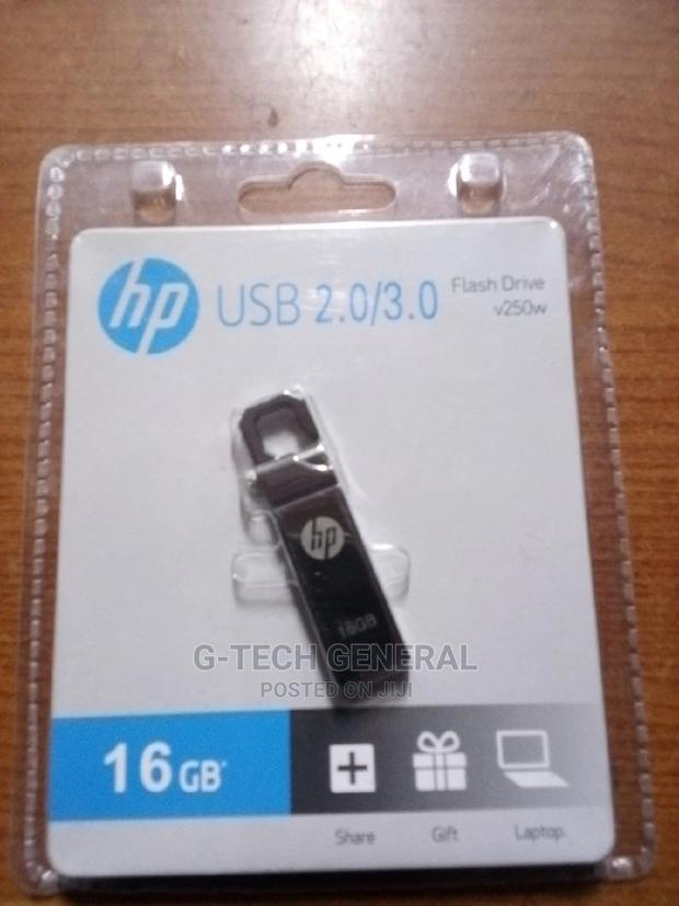 HP 16GB Flash Disk Drive - Silver - thumbnail 3