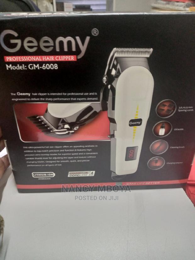Rechargeable Geemy Shaver Kinyozi