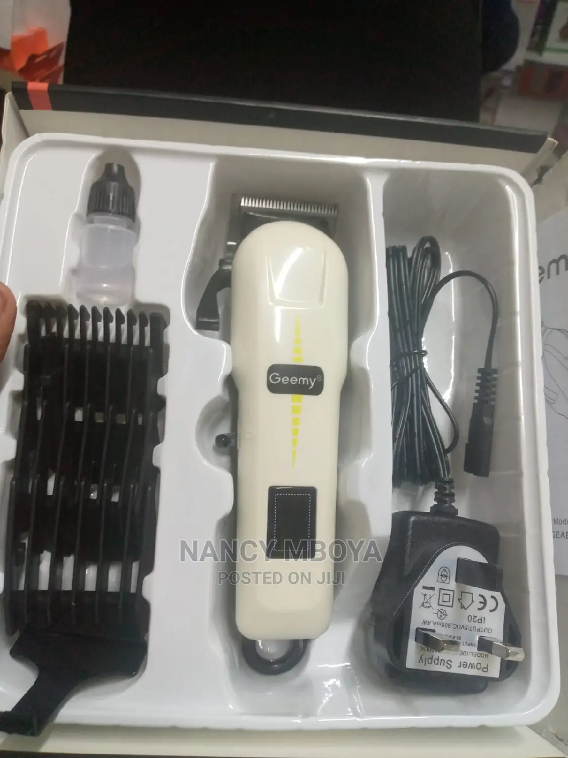 Rechargeable Geemy Shaver Kinyozi