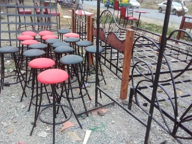 Bar / Hotel Stool - thumbnail 2