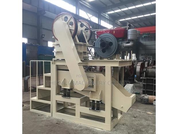 Gold Mining Rock Crusher - main view