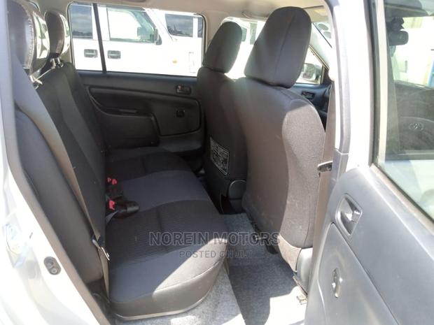 Toyota Succeed SV Premium 2016 Silver - thumbnail 7