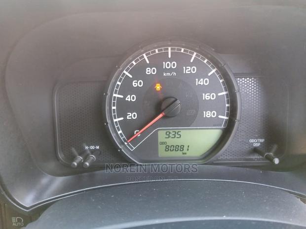 Toyota Succeed SV Premium 2016 Silver - thumbnail 9