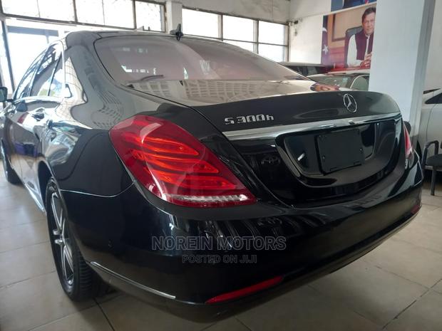 Mercedes-Benz S-Class 2015 Black - thumbnail 2