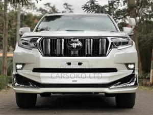 Toyota Land Cruiser 2017 White