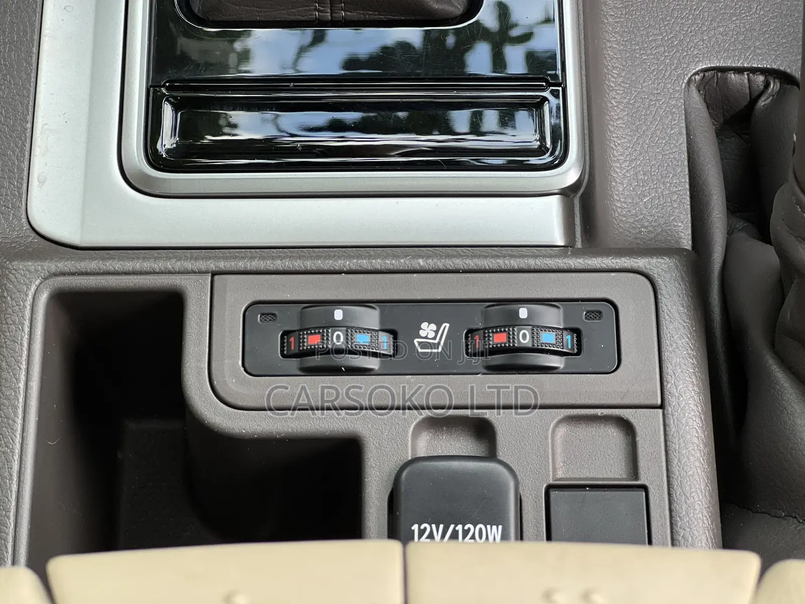 Toyota Land Cruiser 2017 White