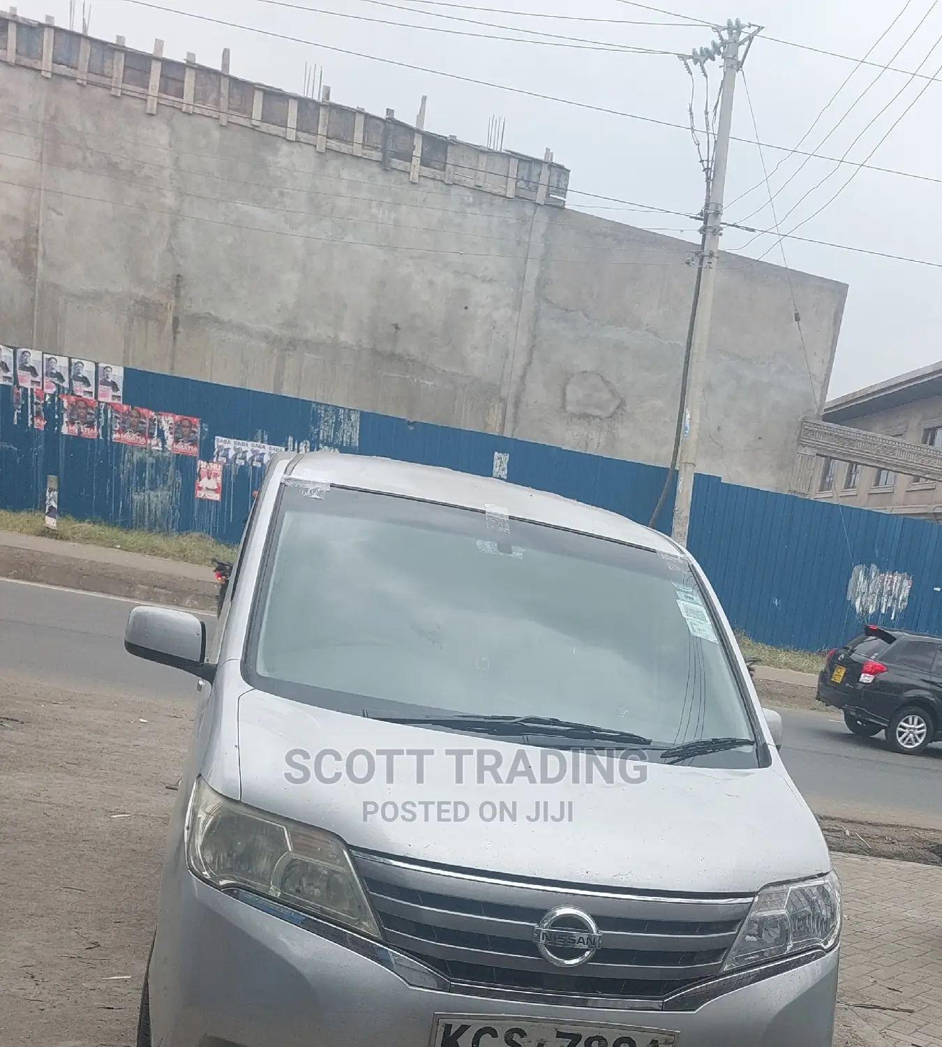 Nissan Serena C26 Front Windscreen