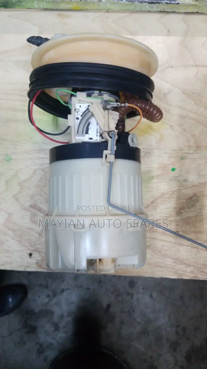 Complete Fuel Pump for Mazda Axela