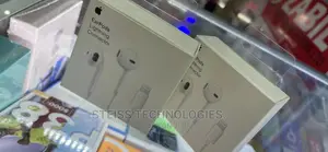 Earpods Lightning Connector.