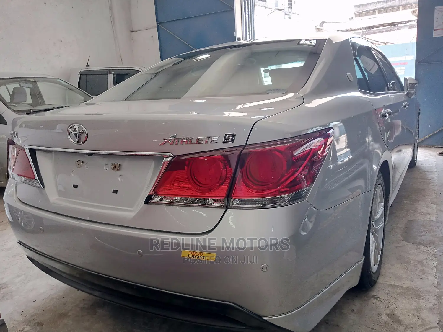 Toyota Crown 2016 Silver