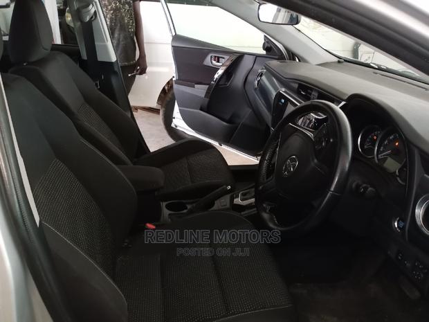 Toyota Auris 2017 Silver - thumbnail 7