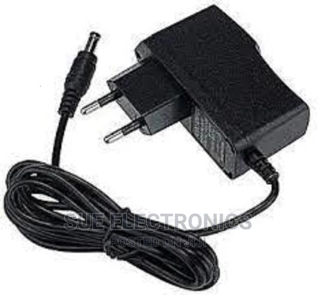 9V 1A Adapter Power Supply (AC 100 – 240 V)Plug