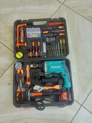 Makita Electric Drill Kit