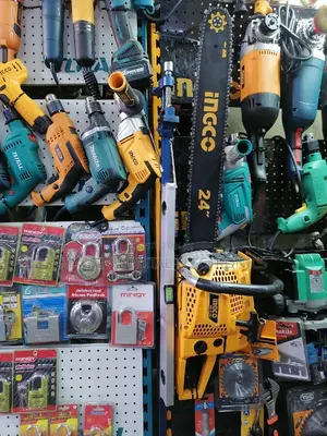 Ingco Chainsaw Machine