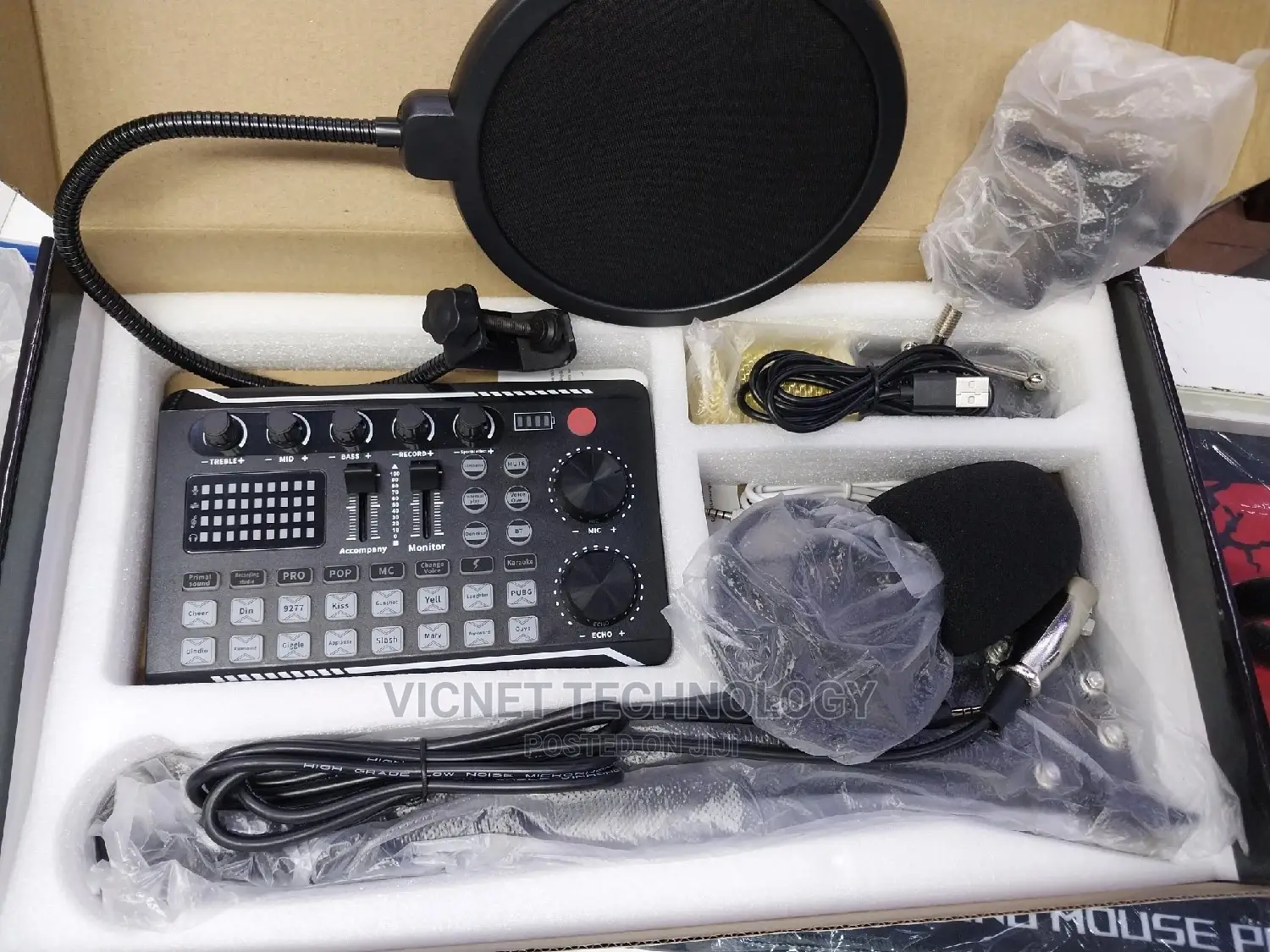 Podcast Codenser Microphone and Live Sound Card With Effects