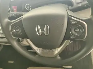Honda Stepwgn 2015 Pearl