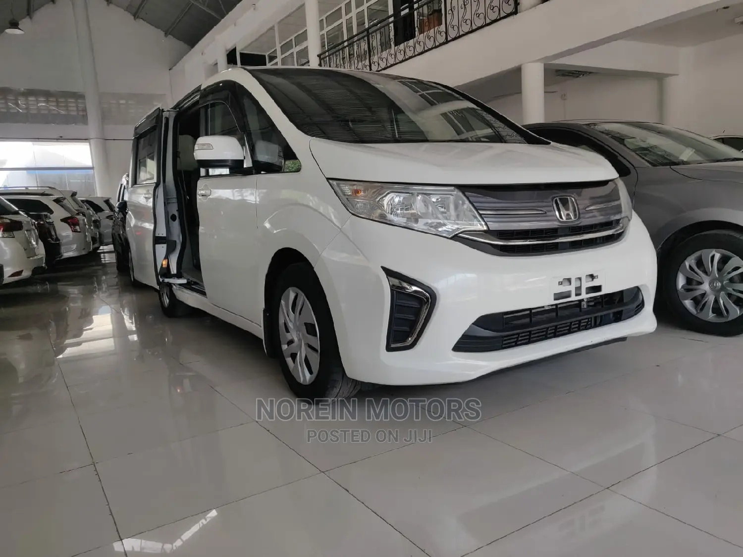 Honda Stepwgn 2015 Pearl