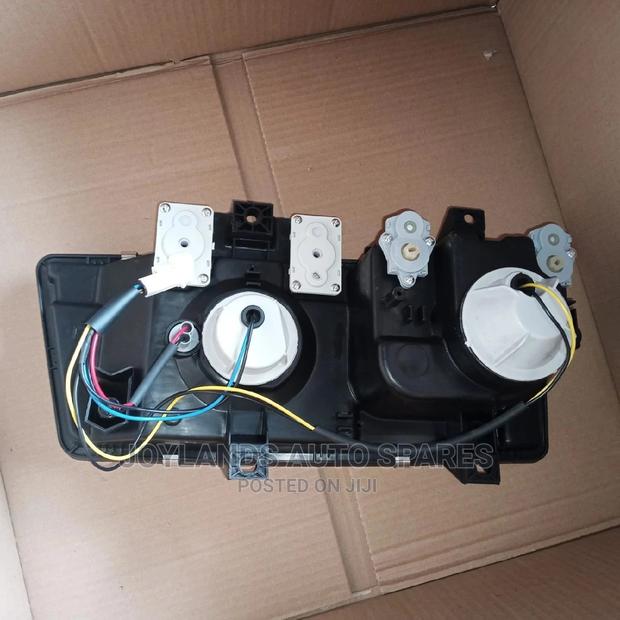 Headlights Fuso - thumbnail 2