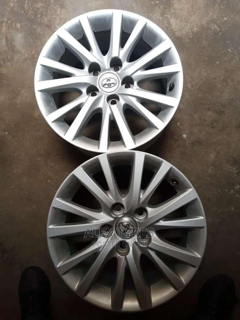 Size 16 Inches Toyota Auris Sport Rims Set