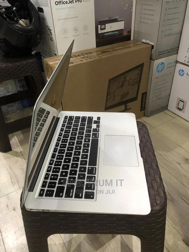Laptop Apple MacBook Air 4GB Intel Core I5 SSD 128GB - thumbnail 3