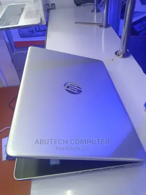 Laptop HP 14-Dq1025cl 8GB Intel Core I5 HDD 1T