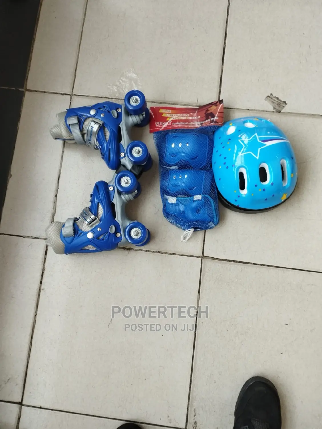 Four Wheel Skating Shoes 