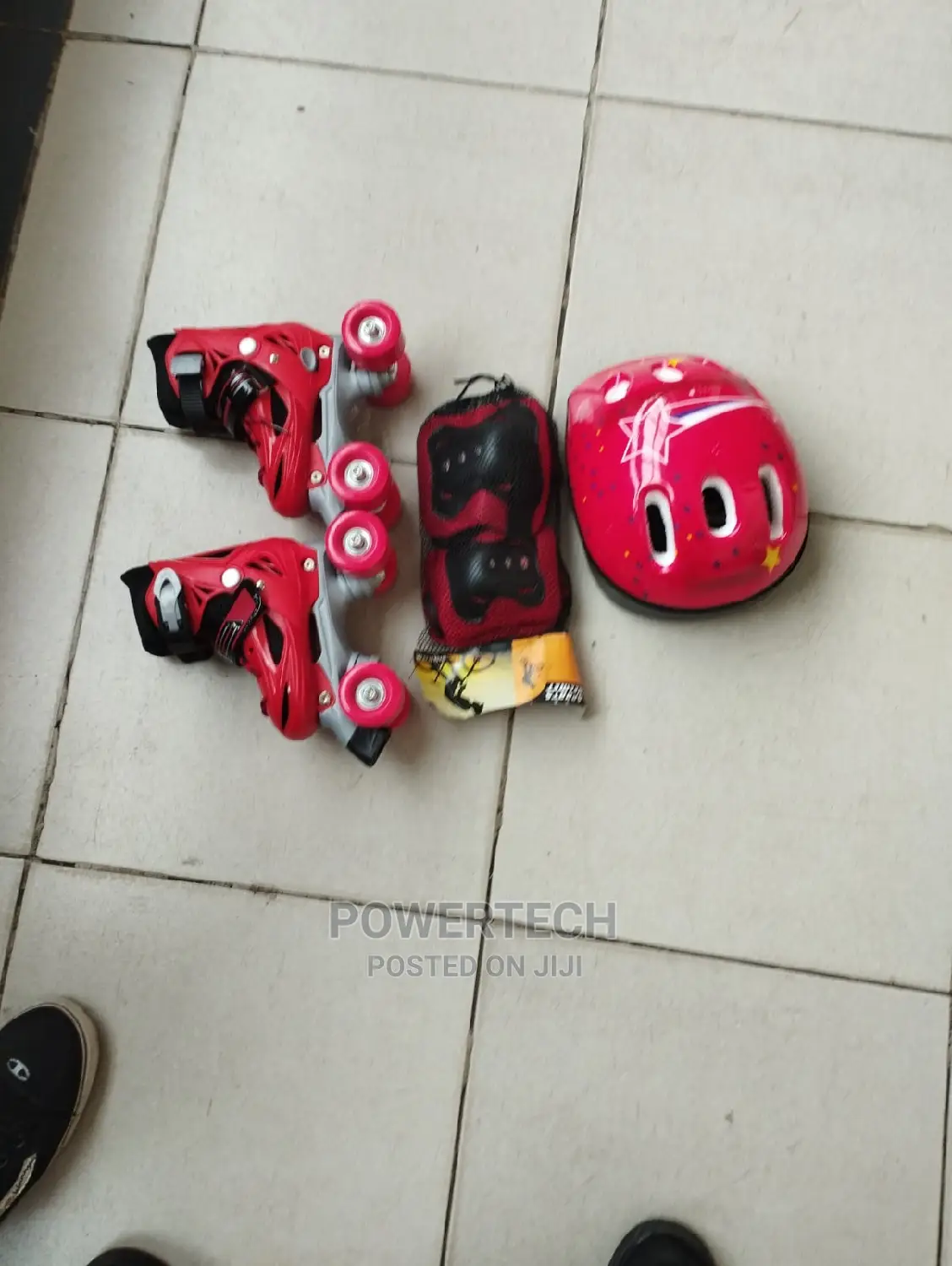 Red Skating Shoes Four Wheel""