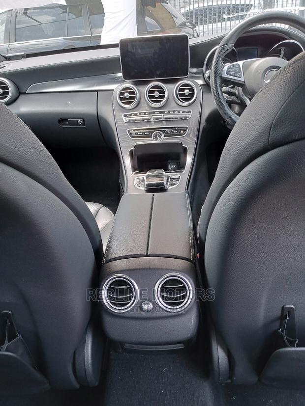 Mercedes-Benz C200 2016 Black - thumbnail 6