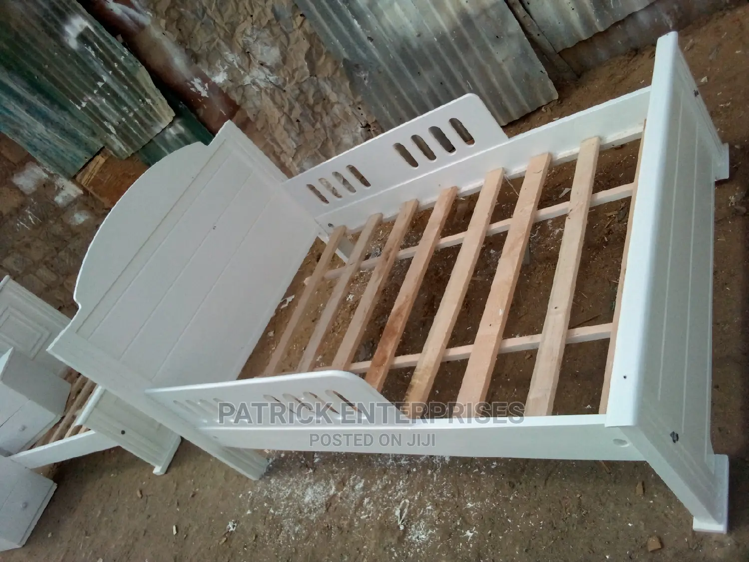Morden Bed 4 by 6 Fitts