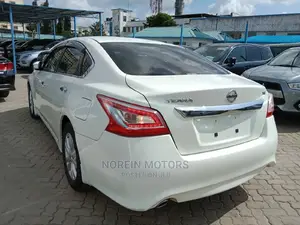 Nissan Teana 2015 Off White
