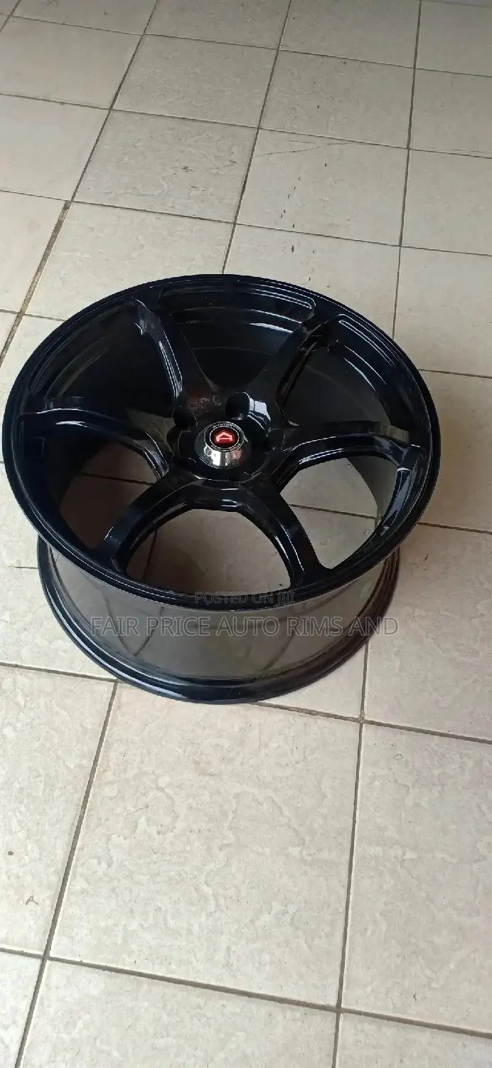 18 Inches Black 5 by 114.3