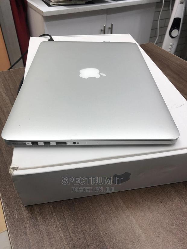 Laptop Apple MacBook Pro 8GB Intel Core I5 SSD 256GB
