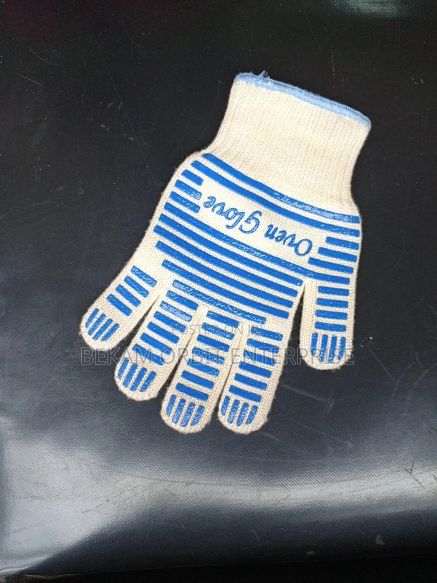Blue + White Kitchen Oven Gloves On Sale!!