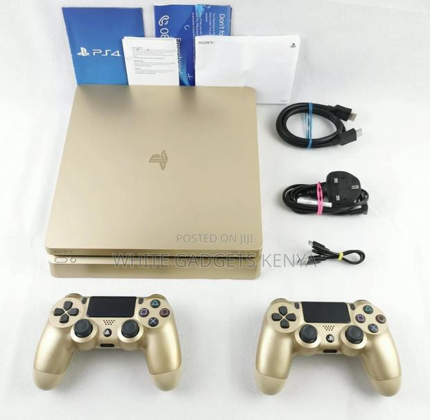 Gold Ps4 With 2 Pads 500gb - thumbnail 3