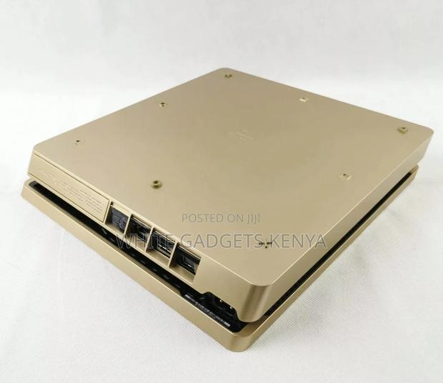 Gold Ps4 With 2 Pads 500gb - thumbnail 5