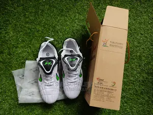 Samba Synthetic Football Size 5 With Health Football Boots