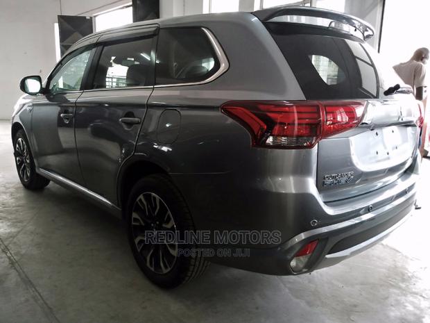 Mitsubishi Outlander ES AWC 2016 Silver - thumbnail 9