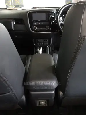 Mitsubishi Outlander ES AWC 2016 Silver