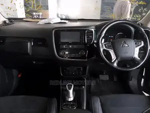 Mitsubishi Outlander ES AWC 2016 Silver