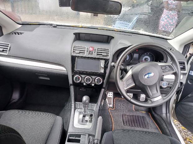 Subaru XV Hybrid 2016 White - thumbnail 4