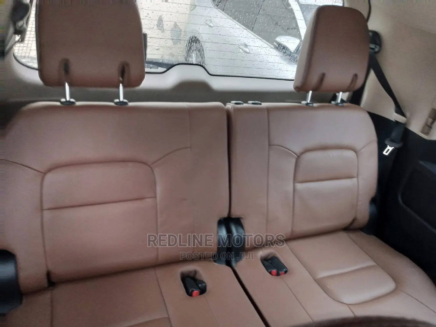 Toyota Land Cruiser 4.6 V8 AX 2016 Black