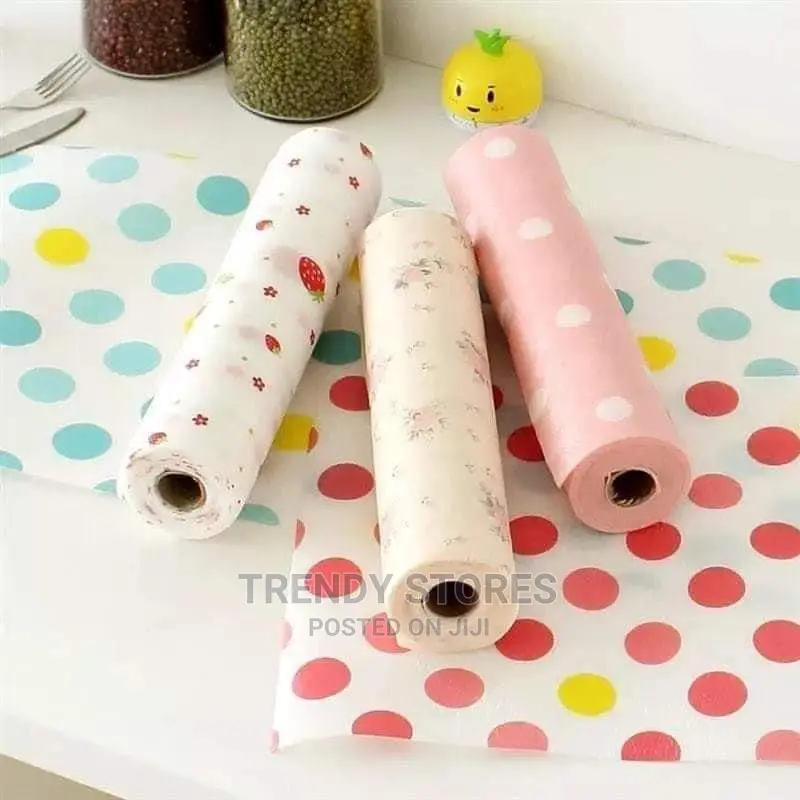 Polka Dot Drawer Mat 30×500cms